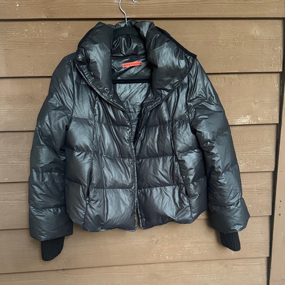 Alice + Olivia Black Down Filled Woman’s Puffer Coat size small - Picture 1 of 6